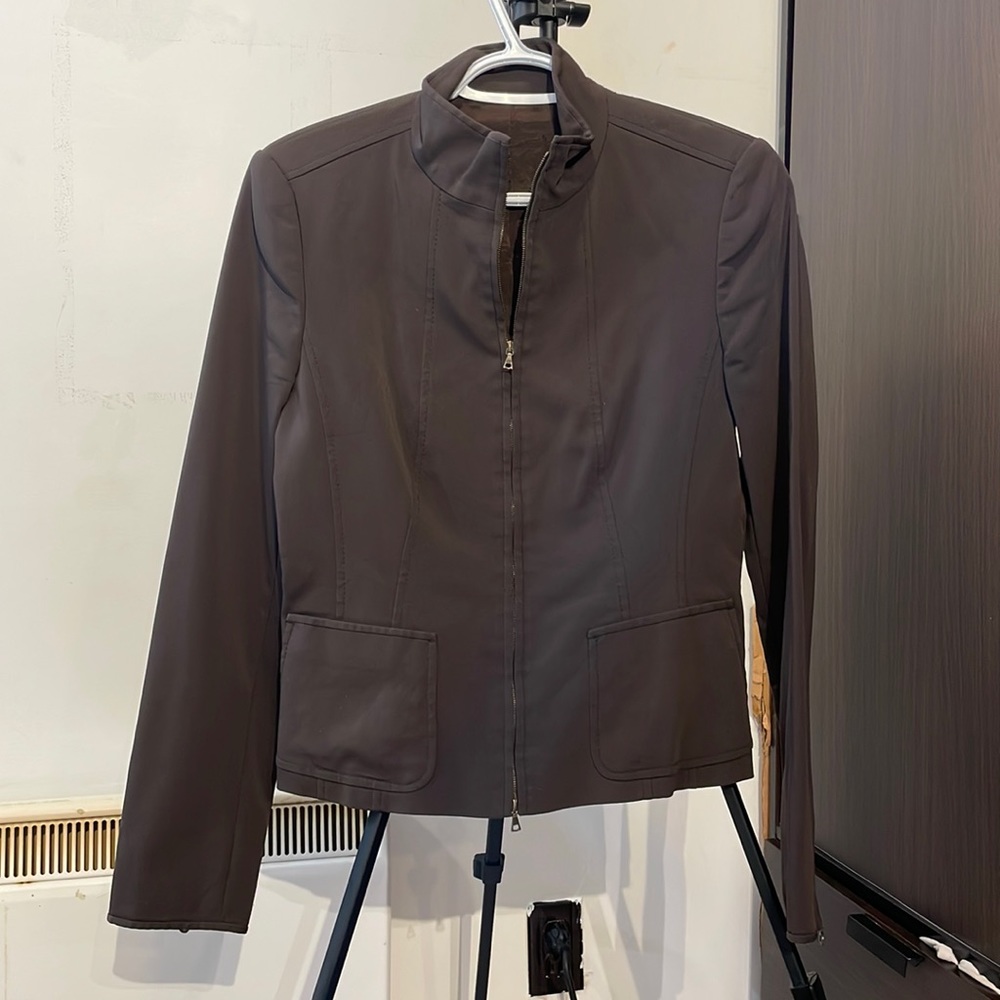 Taupe zipped vest